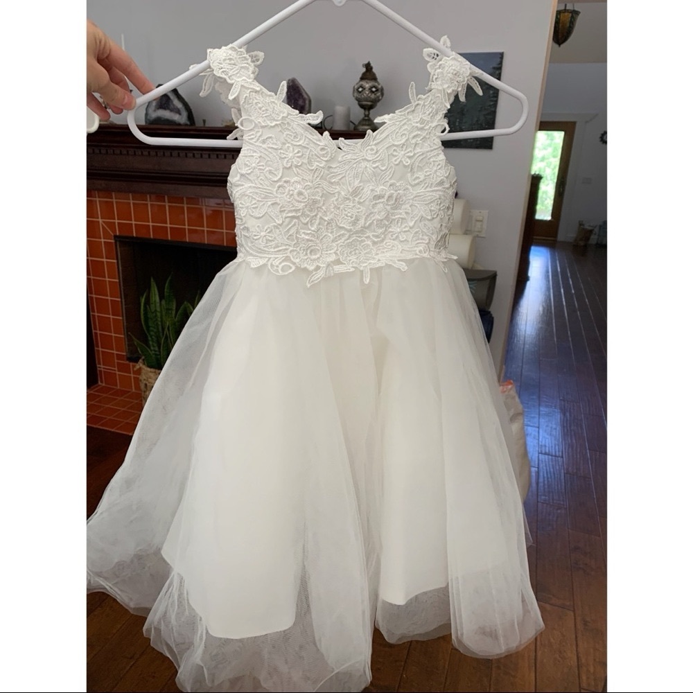 FLOWER GIRL DRESS Perfect Condition - Picture 3 of 7